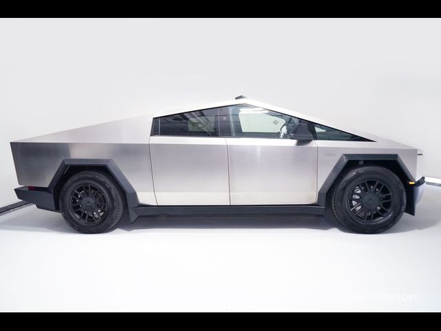2024 Tesla Cybertruck Cyberbeast