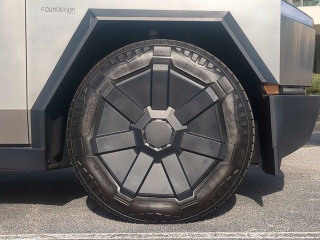 2024 Tesla Cybertruck Cyberbeast