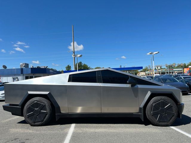 2024 Tesla Cybertruck Cyberbeast