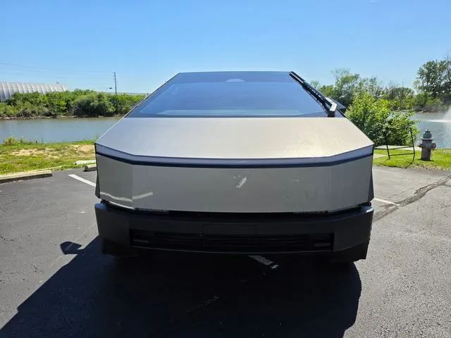 2024 Tesla Cybertruck Cyberbeast