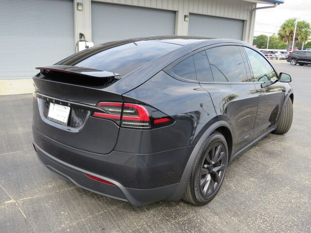 2024 Tesla Model X Base