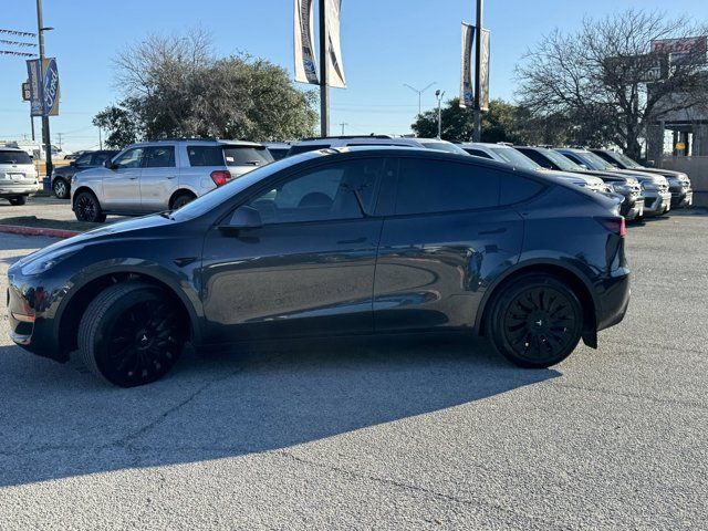 2024 Tesla Model Y Long Range