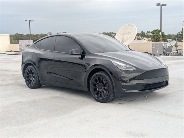 2024 Tesla Model Y Base