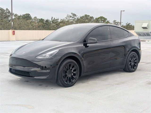 2024 Tesla Model Y Base