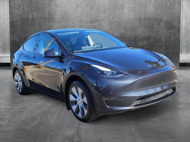 2024 Tesla Model Y Base