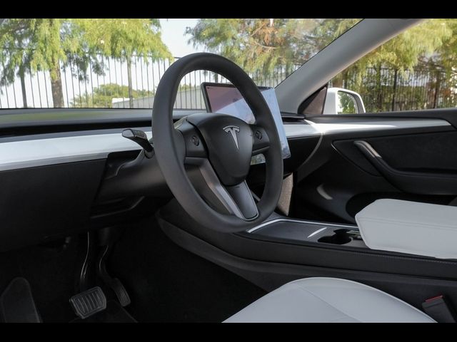 2024 Tesla Model Y Base