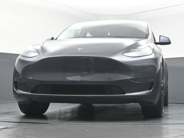 2024 Tesla Model Y Base