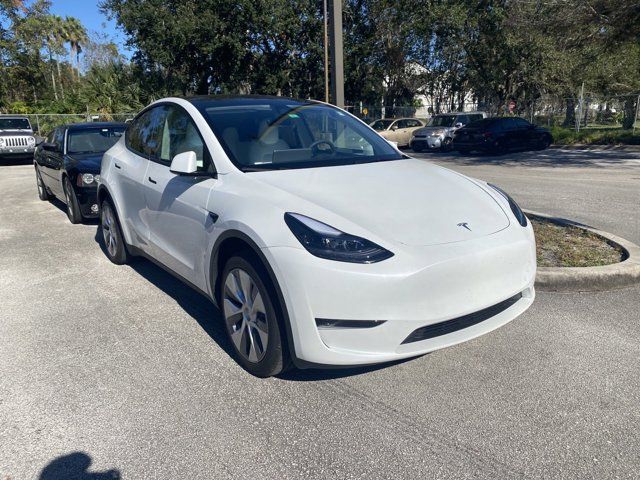 2024 Tesla Model Y Base