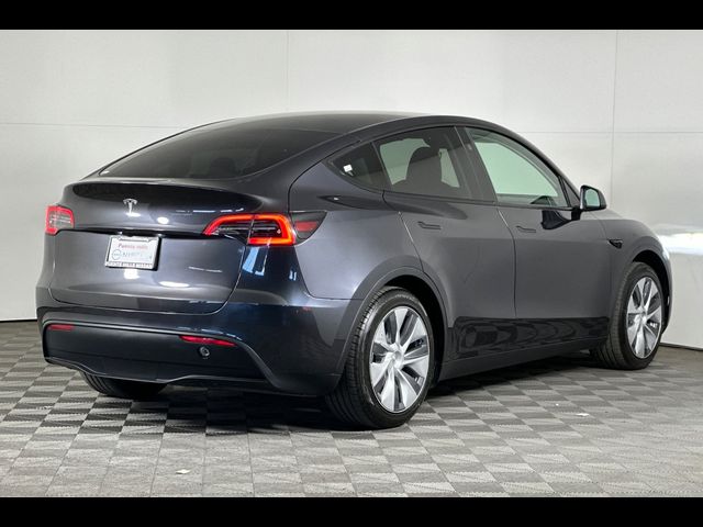 2024 Tesla Model Y Base