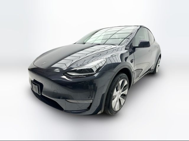 2024 Tesla Model Y Base