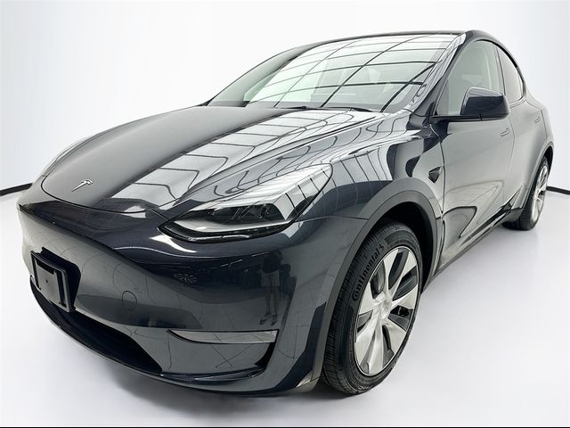 2024 Tesla Model Y Base