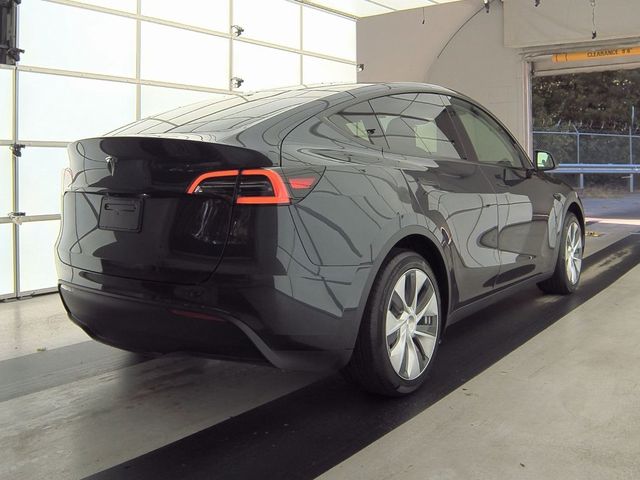 2024 Tesla Model Y Base