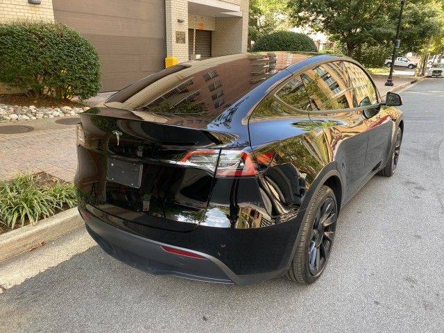 2024 Tesla Model Y Base