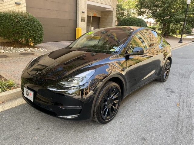 2024 Tesla Model Y Base