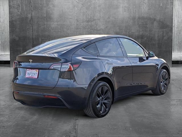 2024 Tesla Model Y Base