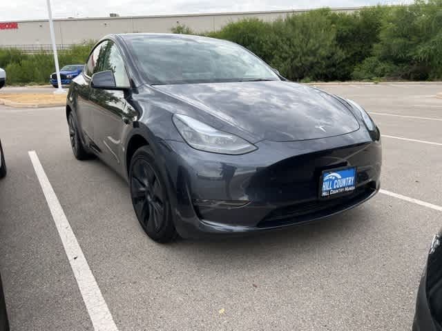 2024 Tesla Model Y Base
