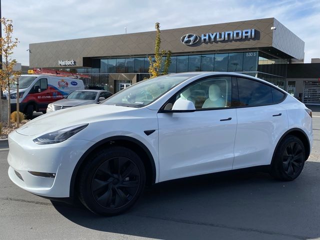 2024 Tesla Model Y Long Range