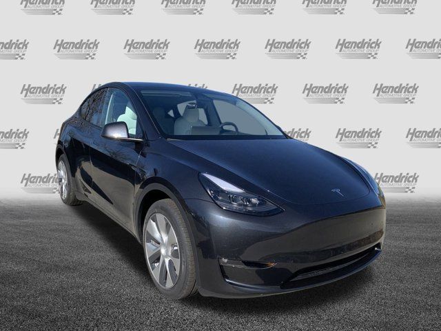 2024 Tesla Model Y Long Range