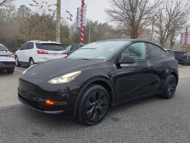 2024 Tesla Model Y Base