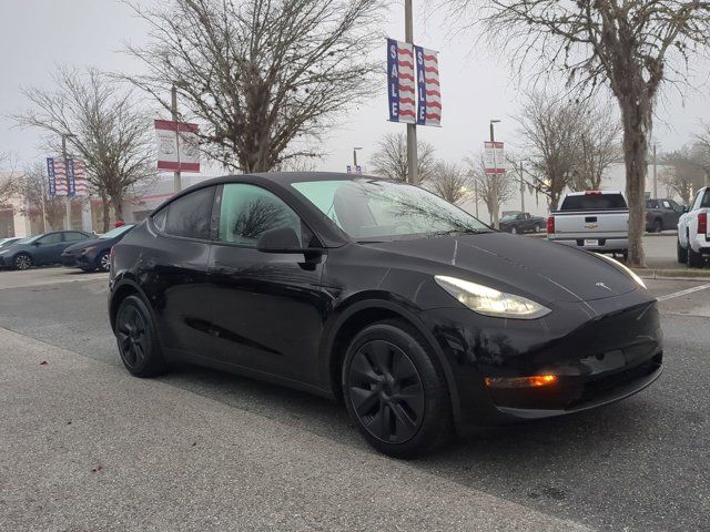 2024 Tesla Model Y Base