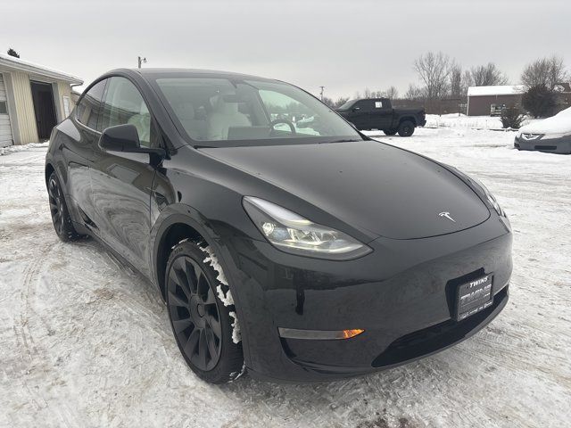 2024 Tesla Model Y Long Range