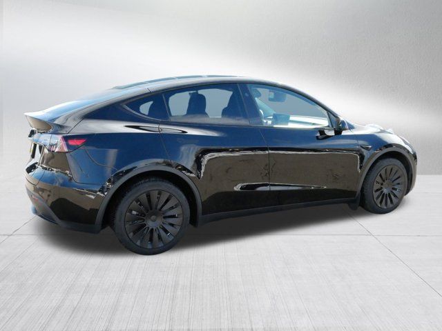 2024 Tesla Model Y Long Range