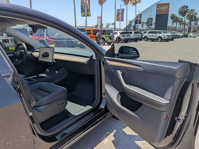 2024 Tesla Model Y Long Range