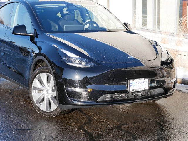 2024 Tesla Model Y Long Range