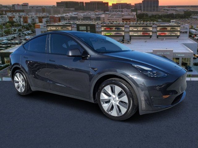 2024 Tesla Model Y Long Range