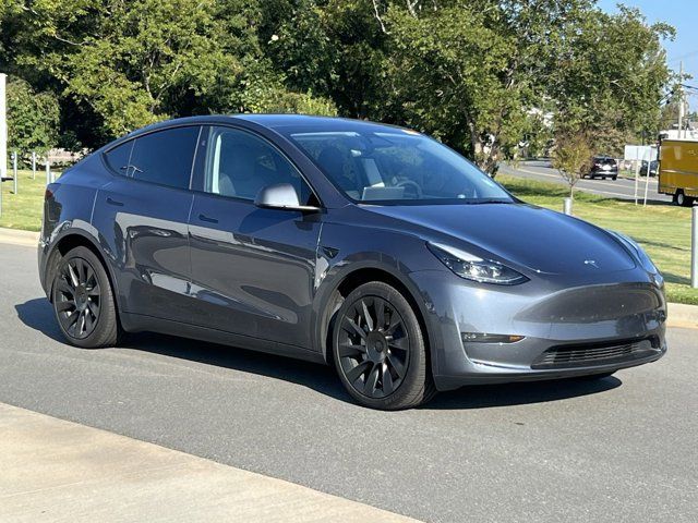 2024 Tesla Model Y Long Range