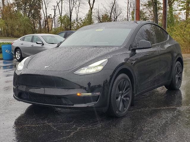 2024 Tesla Model Y Long Range