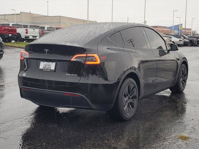 2024 Tesla Model Y Long Range