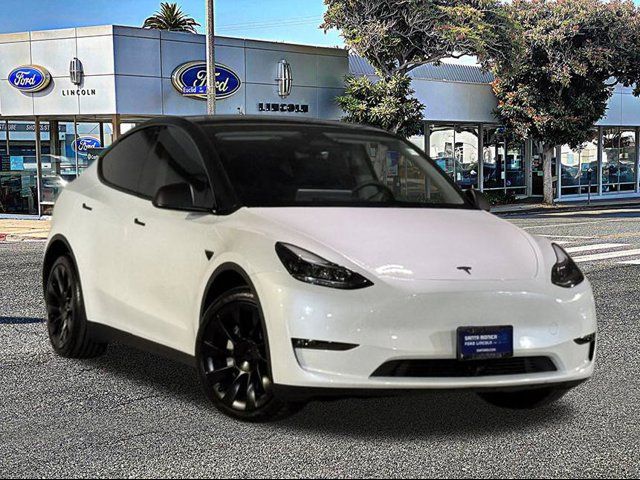 2024 Tesla Model Y Long Range