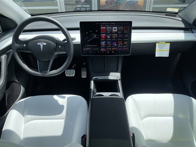 2024 Tesla Model Y Performance