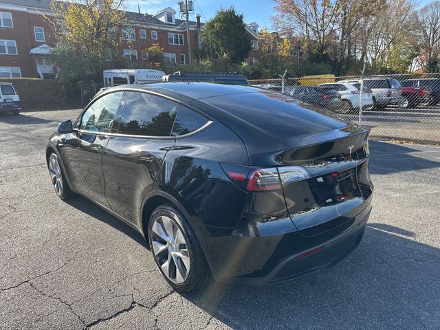 2024 Tesla Model Y Base