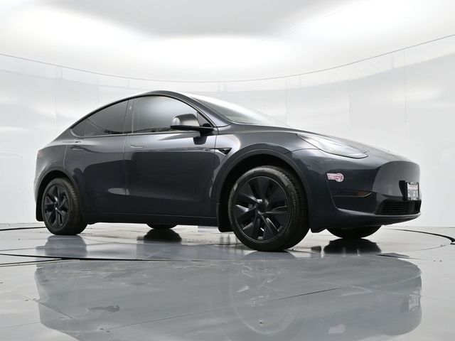 2024 Tesla Model Y Base