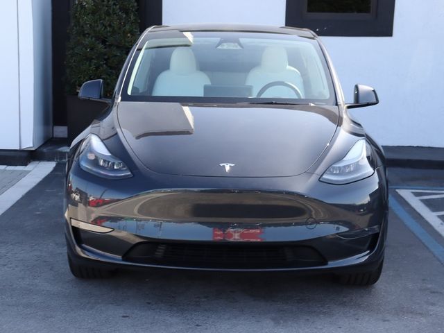 2024 Tesla Model Y Base