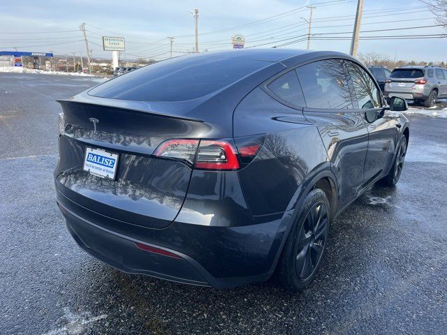 2024 Tesla Model Y Base