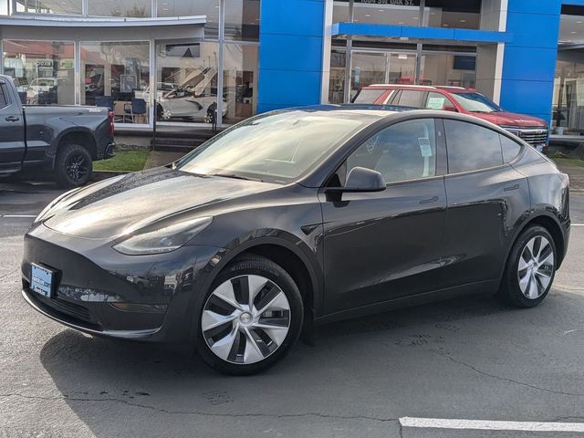 2024 Tesla Model Y Base