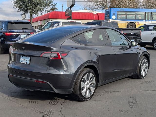 2024 Tesla Model Y Base