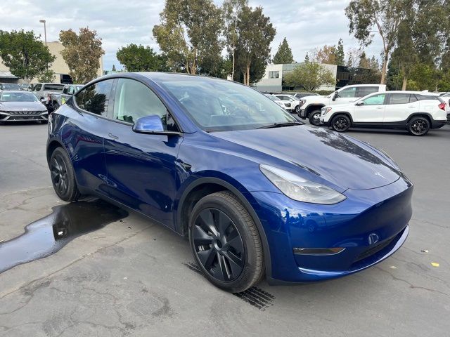 2024 Tesla Model Y Base