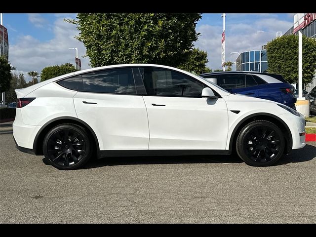 2024 Tesla Model Y Base