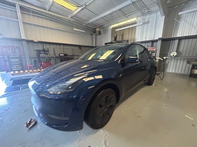 2024 Tesla Model Y Base