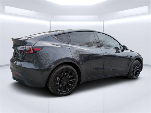 2024 Tesla Model Y Base