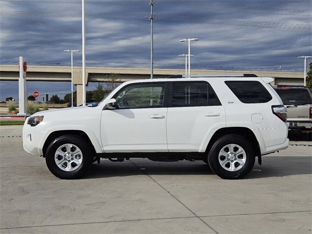 2024 Toyota 4Runner SR5