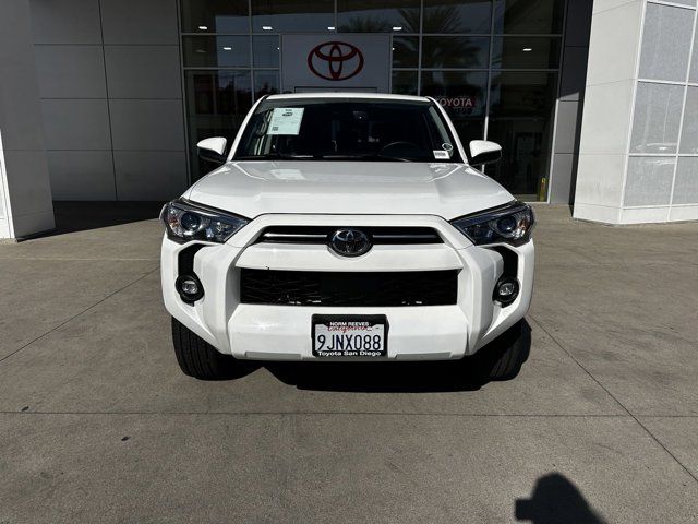 2024 Toyota 4Runner SR5