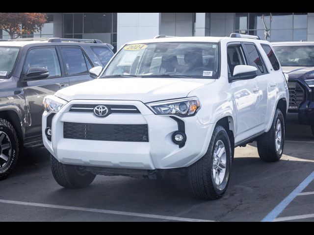 2024 Toyota 4Runner SR5