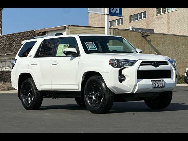 2024 Toyota 4Runner SR5