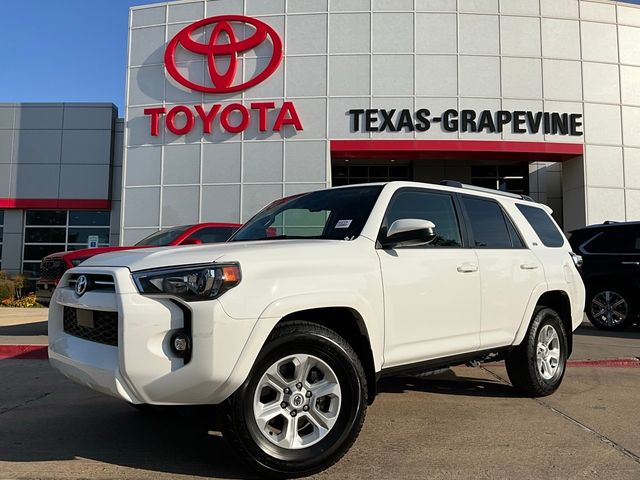 2024 Toyota 4Runner SR5