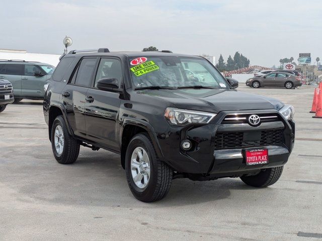 2024 Toyota 4Runner SR5